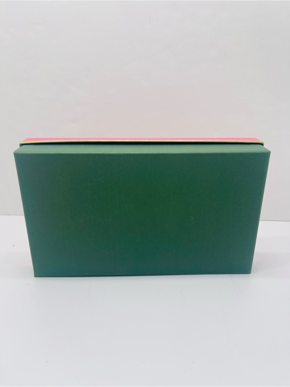 Kate Spade Bright Pink Gift Box - Picture 6 of 16